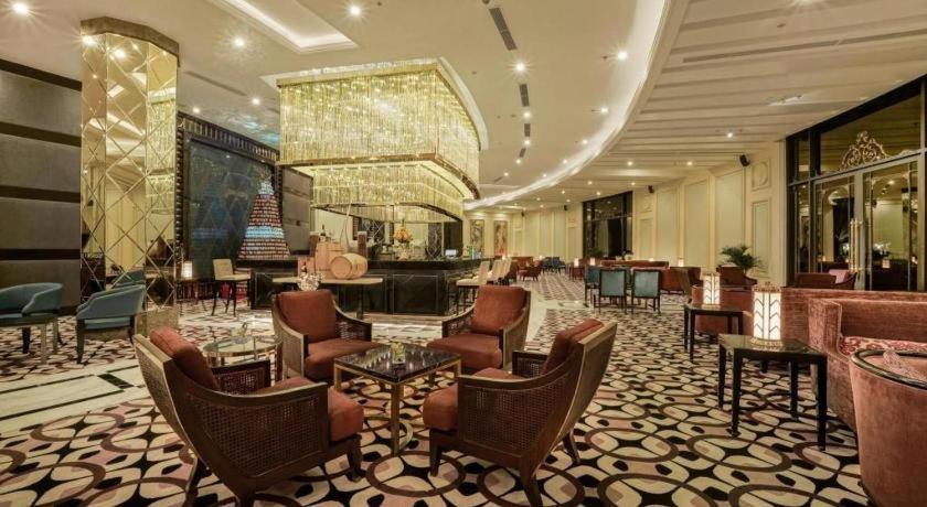 วินเพิร์ล ดิสคัฟเวอรี ร็อคไซด์ ญาจาง Hotel ภายนอก รูปภาพ